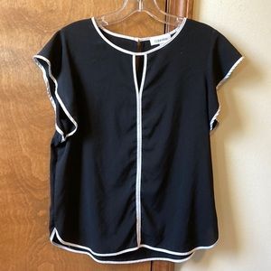 Calvin Klein Black and white size small short flutter sleeve blouse